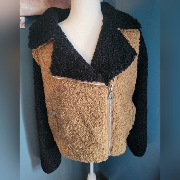 Nine West Jackets & Blazers - Nine West Two-Tone Black and Brown Teddy Jacket Reposhing!!!